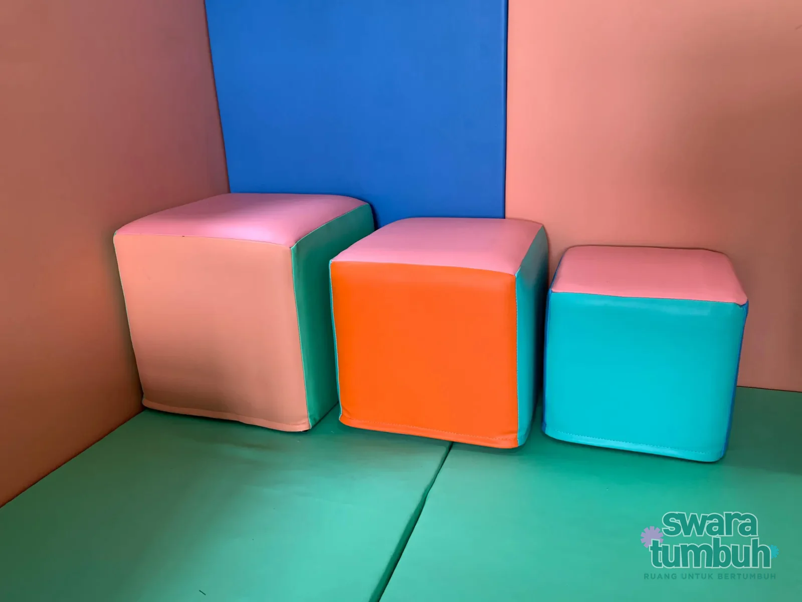 Tiga monster block terapi anak berlapis busa dengan ukuran bertingkat