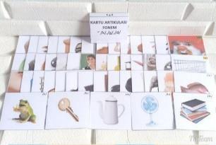Contoh kartu bergambar sebagai media pendamping aktivitas bahasa